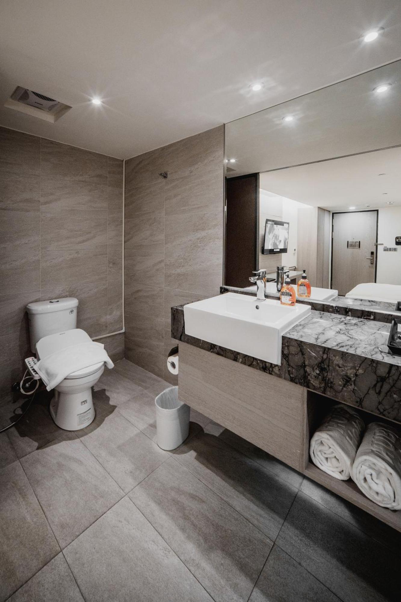 Hub Hotel Kaohsiung Yawan Branch Екстериор снимка