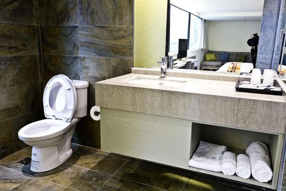 Hub Hotel Kaohsiung Yawan Branch Екстериор снимка